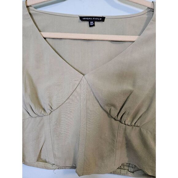 Kendall  + Kylie  sage green long sleeved crop top. Size XS - Picture 2 of 4
